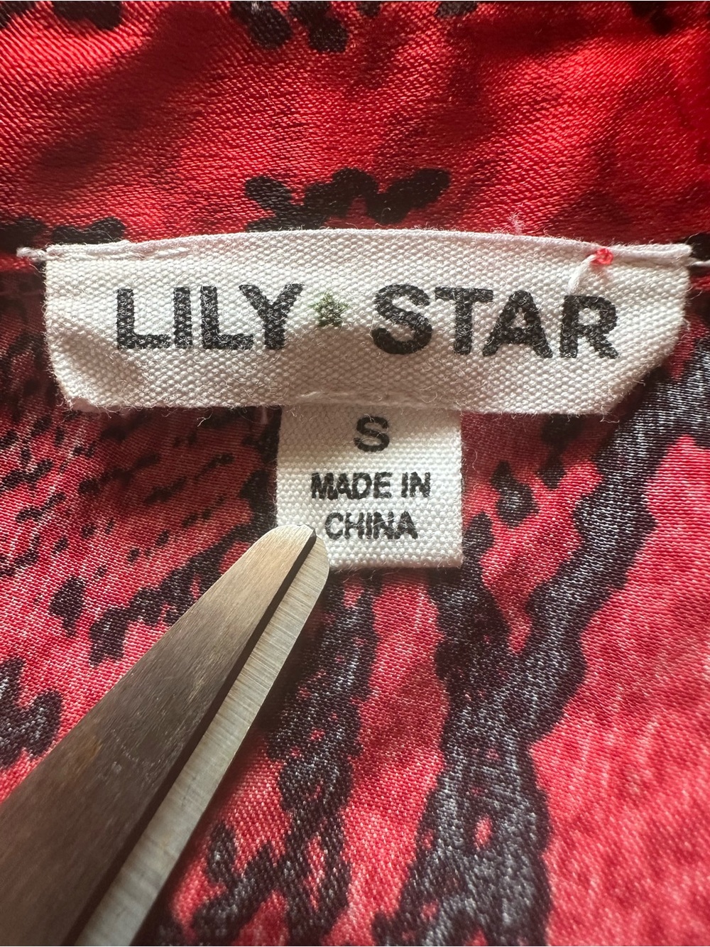 Lily Star•snake print long-sleeve button-down blouse•small•polyester•red & black - Picture 3 of 16